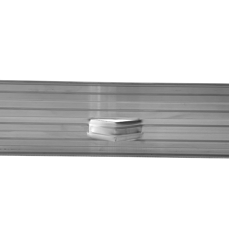 Euroline Slide &ndash; Mill Aluminum Garden Edging