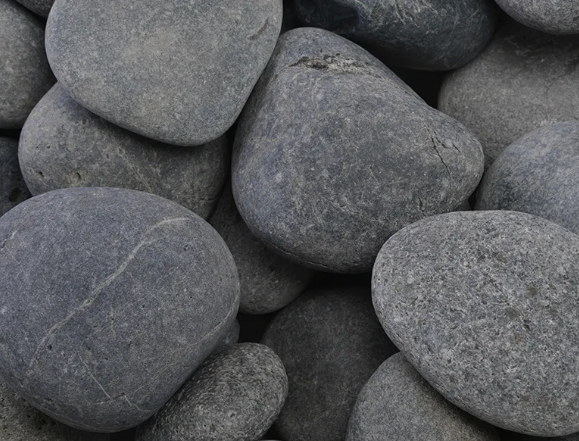 Mexican Beach Pebble &ndash; Black